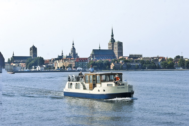 Huur een motorboot in Berlijn