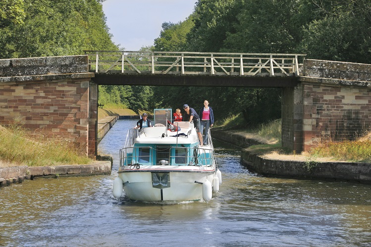 Met een huurboot door Elzas-Lotharingen en Saarland